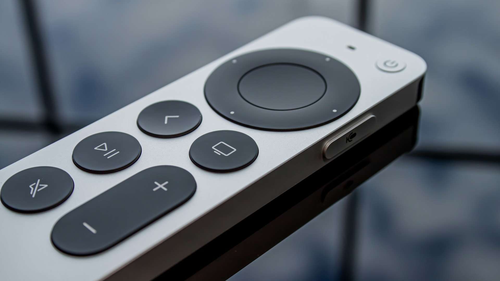The 2021 Apple TV remote